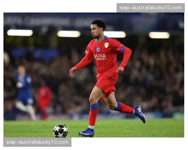 巴黎扎伊尔埃梅里若昂内维斯入选 中场年轻化趋势明显