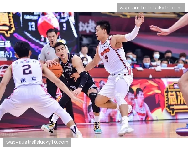 曾凌铉场均6.8分机会减少 福建后卫受外援挤压出场时间